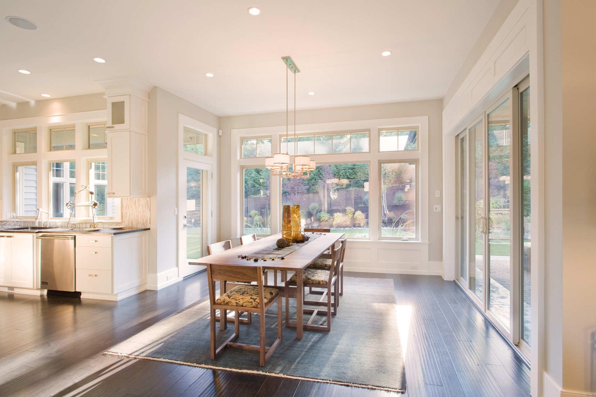 Experience the Benefits of New Home Windows
